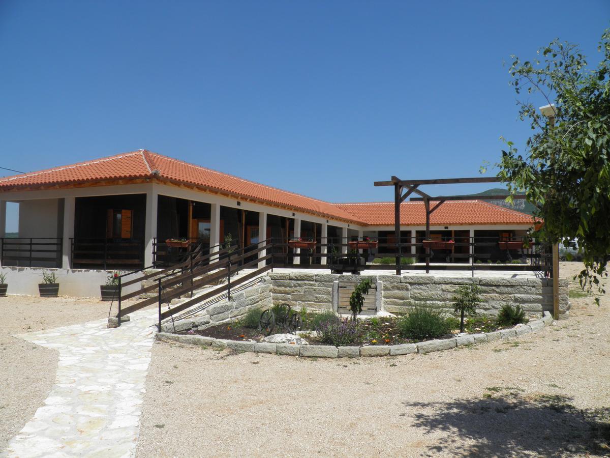 Agroturizam Duvancic - Konoba Dida Marka Couette-café Drniš