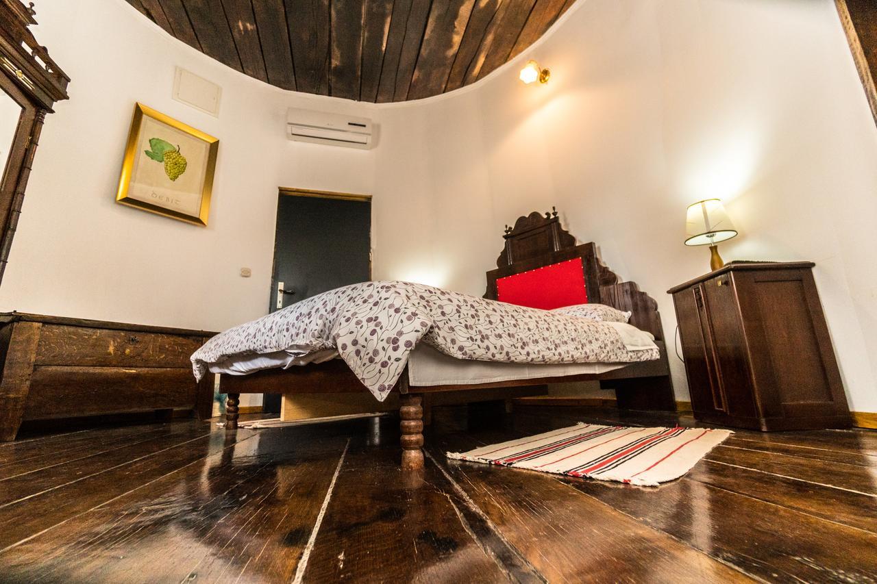 Couette-café Agroturizam Duvancic - Konoba Dida Marka Drniš